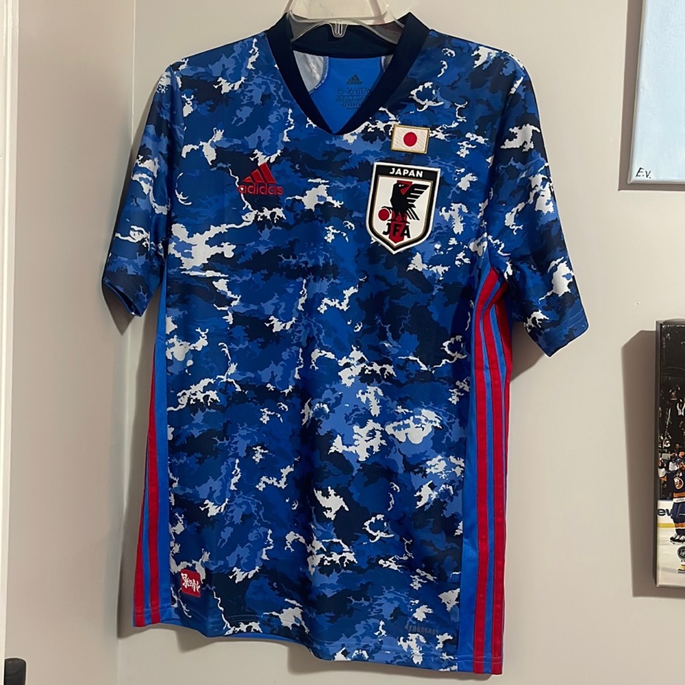Japan jersey youth XL, never worn